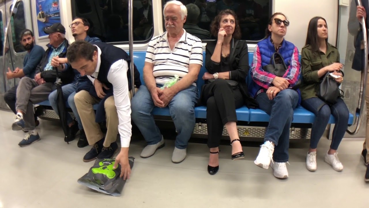 En çok istenen türkülerden birini söyledik !  Ela Gözlüm ( Metro Performans )