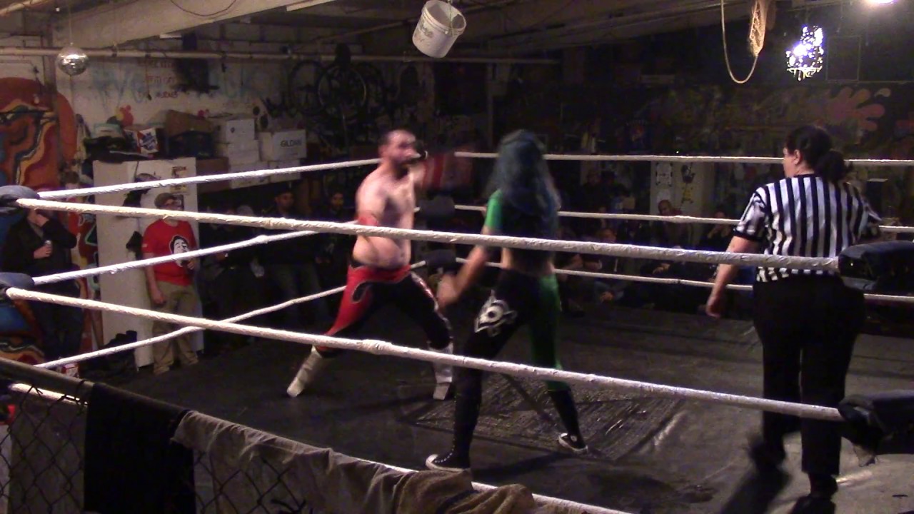 Shotzi Black Heart vs Kenny K - 12/15/2016