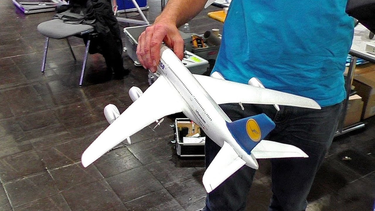 MINIATURE MICRO RC A-380 AIRBUS 20 GRAM LIGHTWEIGHT SCALE MODEL AIRLINER INDOOR FLIGHT DEMONSTRATION