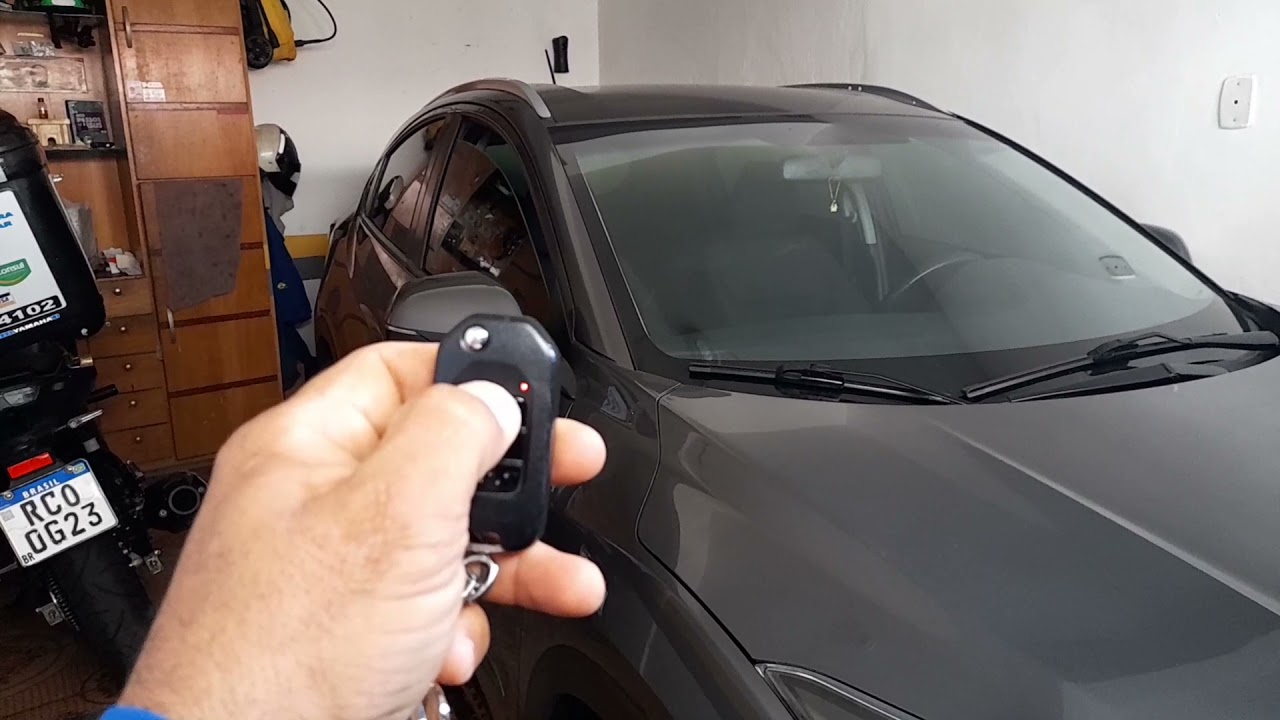Hrv sobe e desce o vidro no comando da chave ???