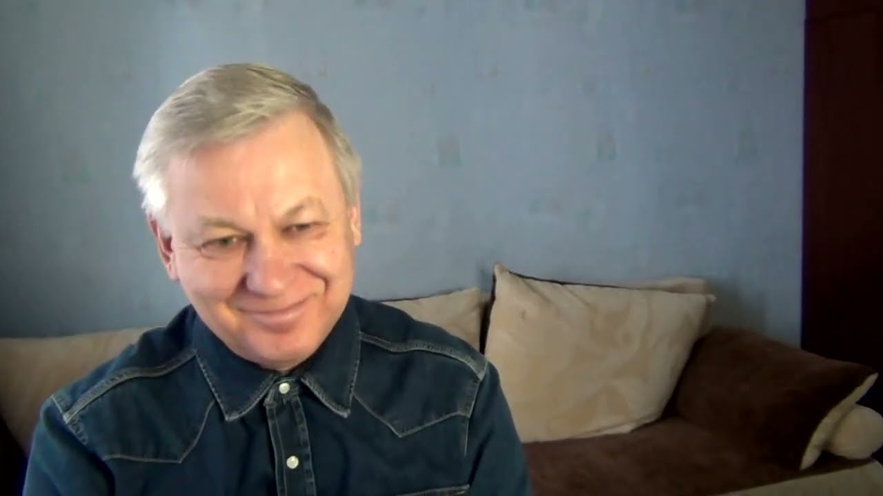 Отсутствие сепарации от взрослой дочери привело к психосоматике. Психолог Азаров