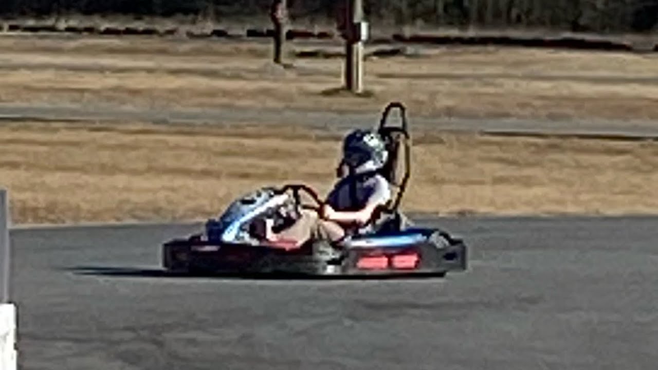 1 lap around CAKC 1:25 with the cadet kart (LR)