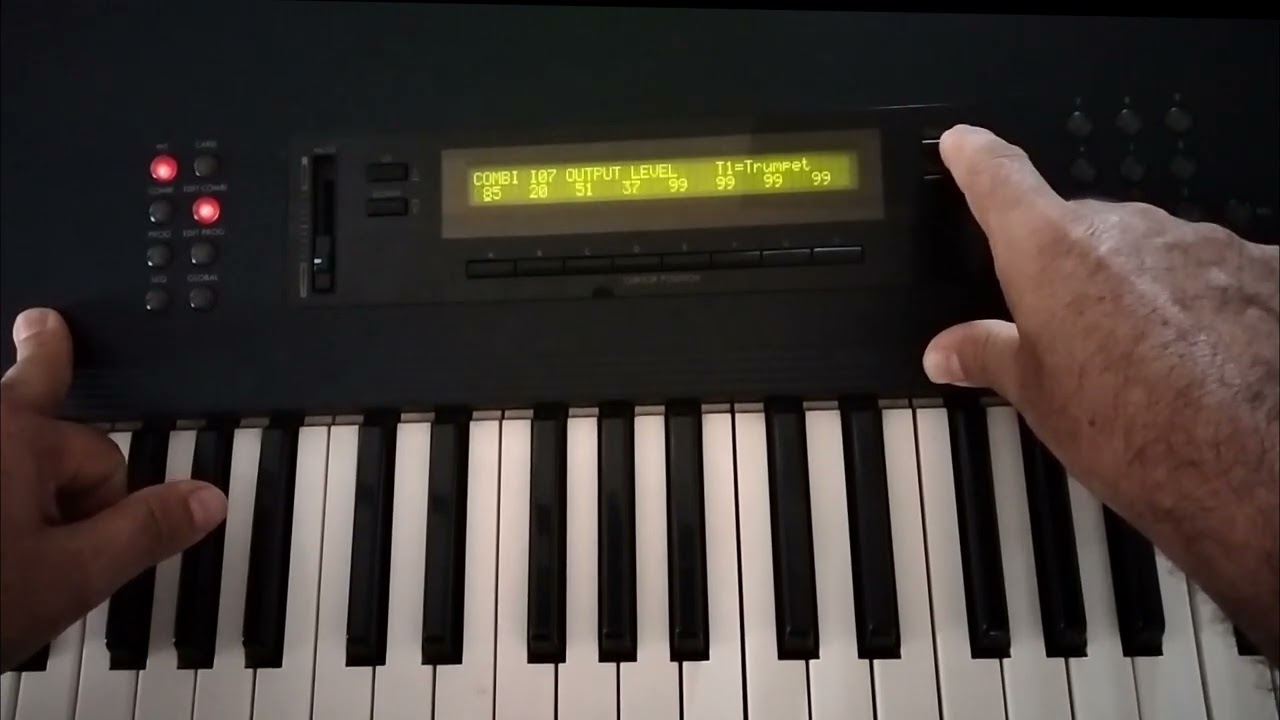 Como combinar sonidos en el teclado  Korg m1