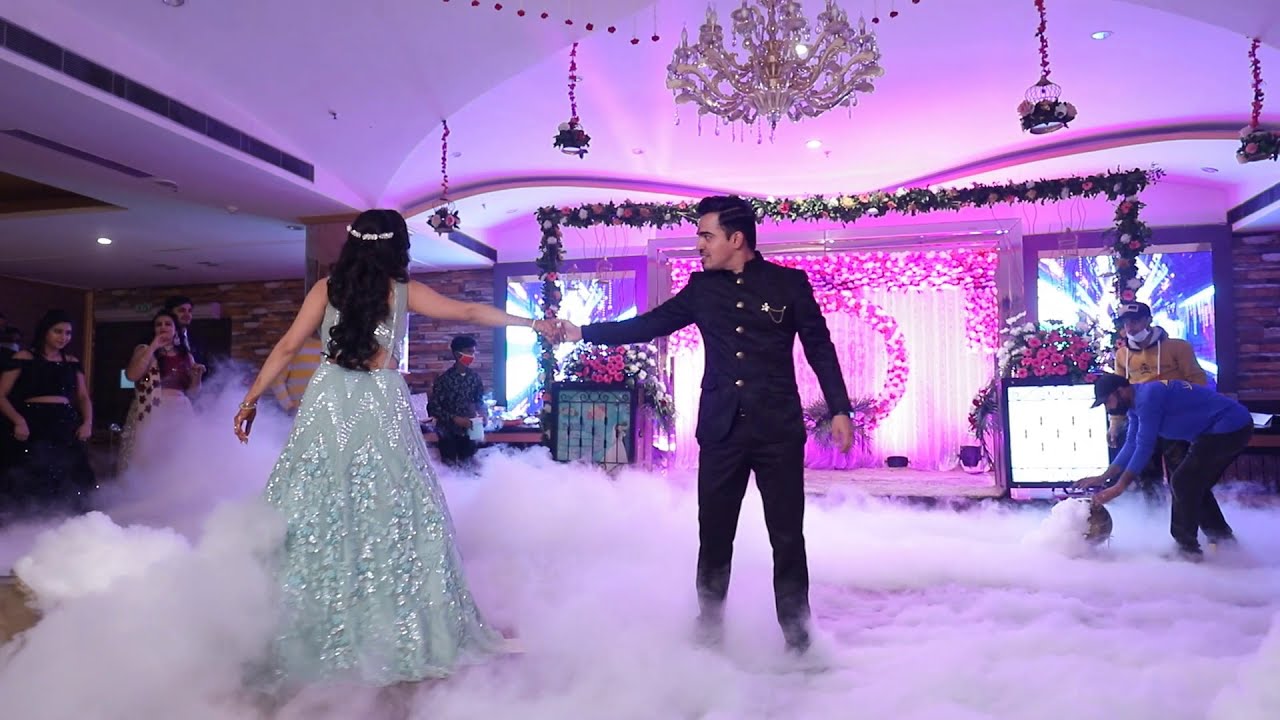 Couple DANCE FACE OFF | Bride Vs Groom | Payal and Kush