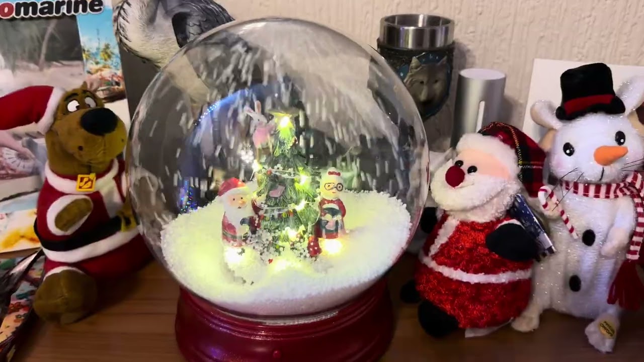 Xmas Musical Snow Globe from B&M 🎶❄️🎄