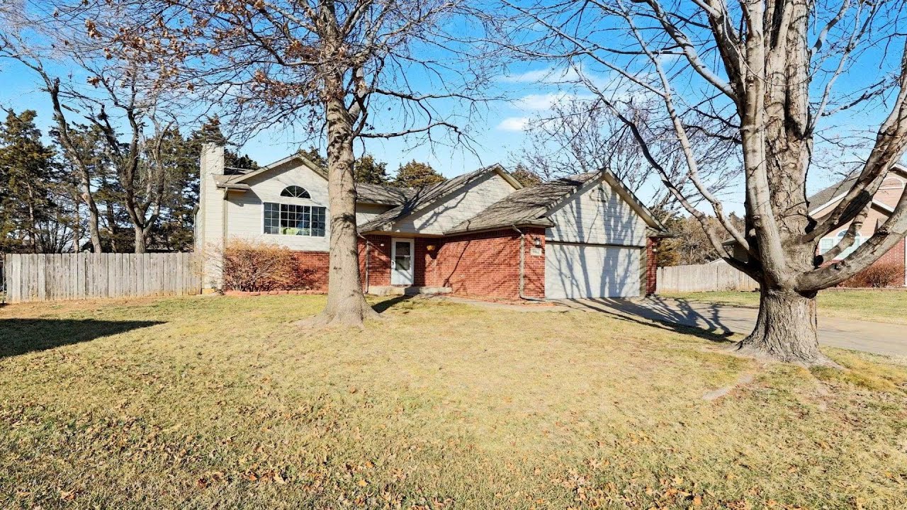 NEW LISTING: 8914 W Meadow Knoll Ct Wichita KS 67205