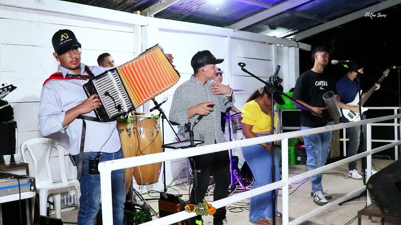 MI CIELO AZUL ARIEL MORENO DESDE LURÁ CENTRO DE PENONOMÉ/Fiesta de los Hermanos Velasquez 