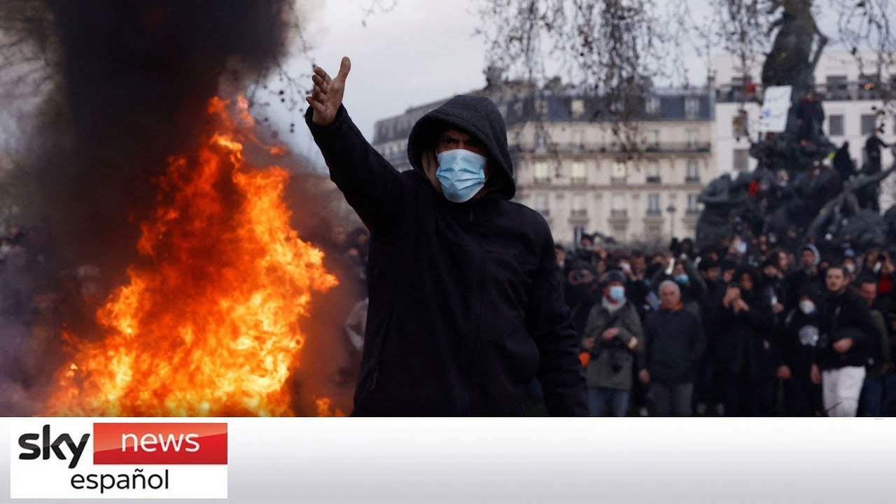 Protestas por jubilaciones: La violencia se desata en Par&iacute;s con el despliegue de 13.000 polic&iacute;as