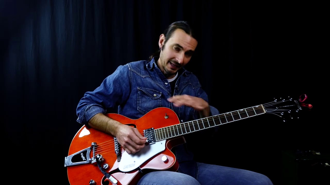 Rockin Around The Christmas Tree Solo Guitar Lesson