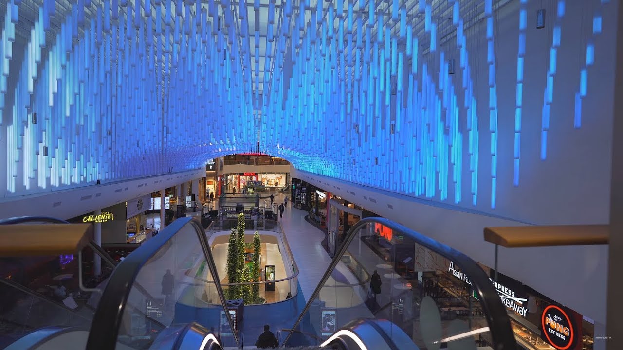 Sweden, Stockholm, MALL OF SCANDINAVIA, 16X escalator