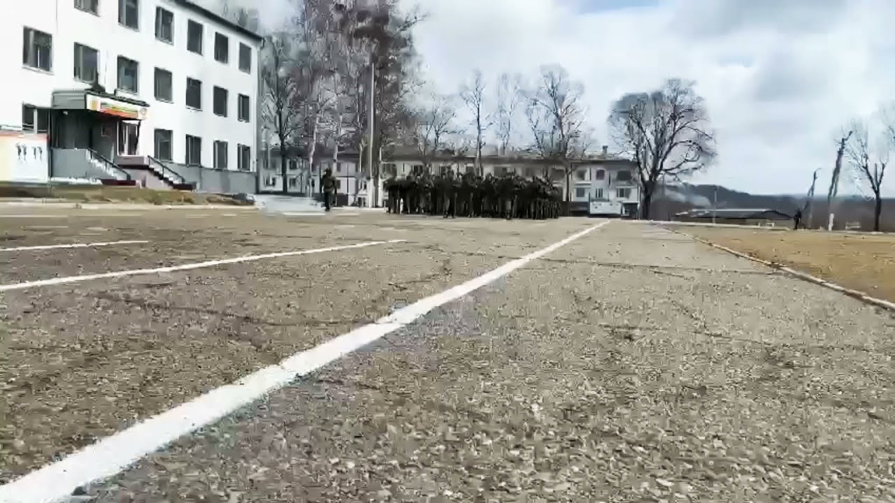 ПОДГОТОВКА К ПАРАДУ В ГОРОДЕ БИКИН