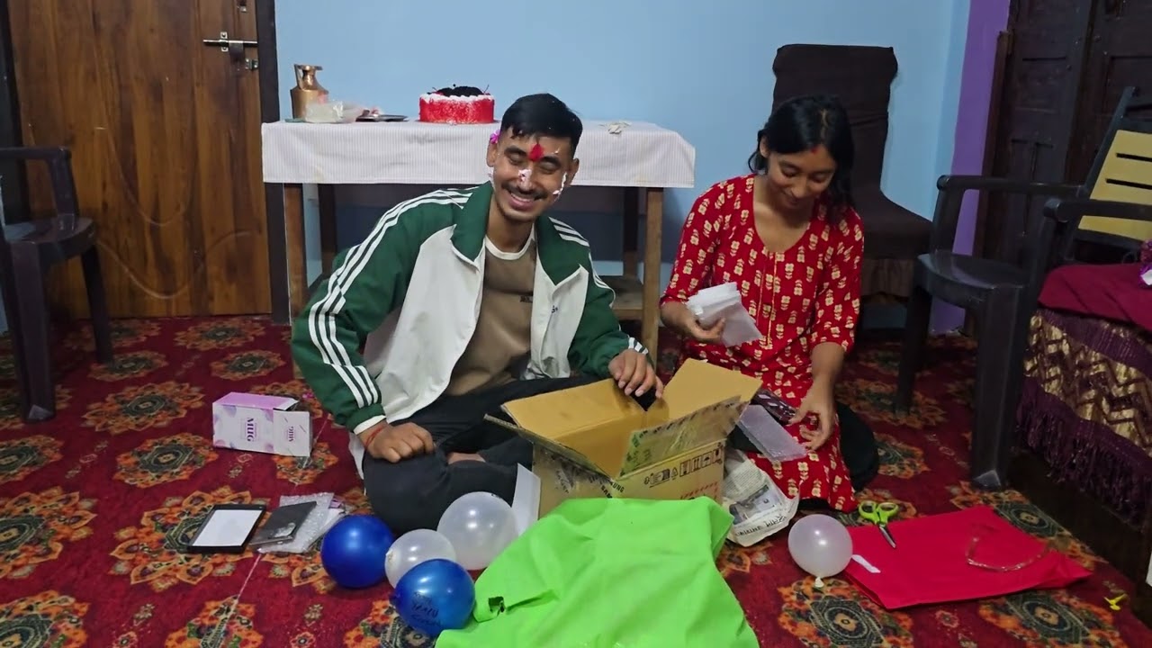 Gift opening 🥰😍