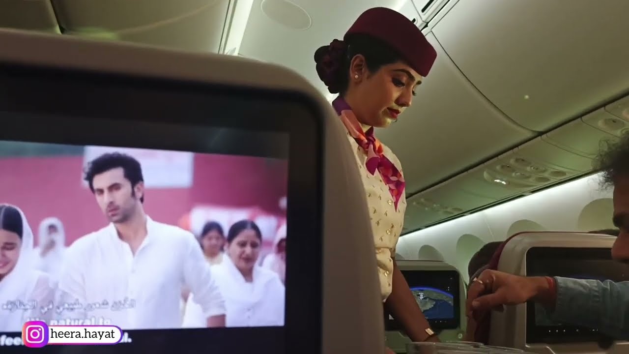 Qatar Airways Economy Class Review // Qatar airways // Vlog