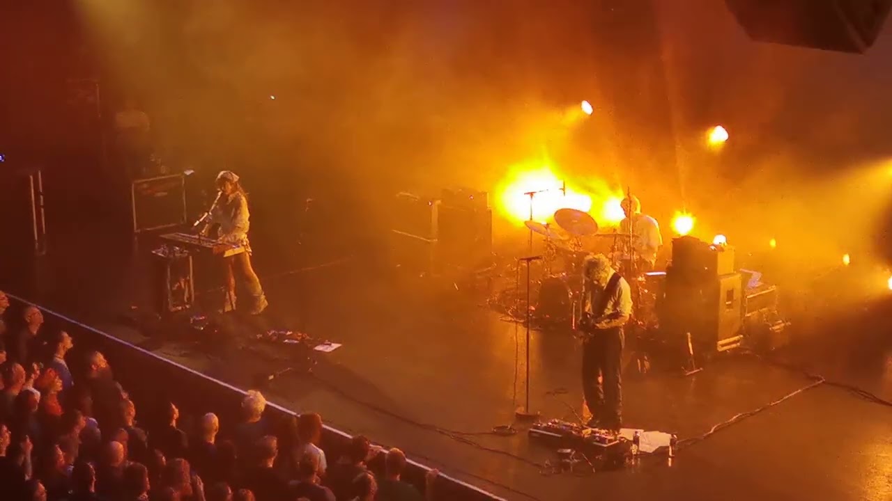 Blonde Redhead | For The Damaged Coda (Live in Utrecht 2026) 2nd attempt