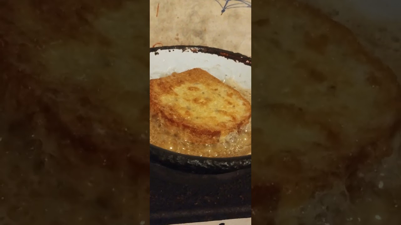 За закуска си пържа филийки с яйца