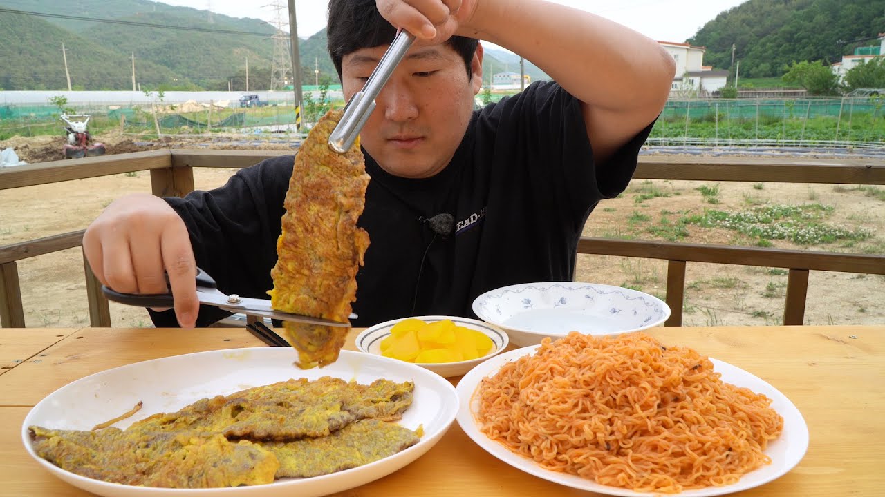 육전과 비빔면의 맛있는 조합! [[Yukjeon (beef pancake) & Bibim noodles]]요리&먹방!! - Mukbang eating show