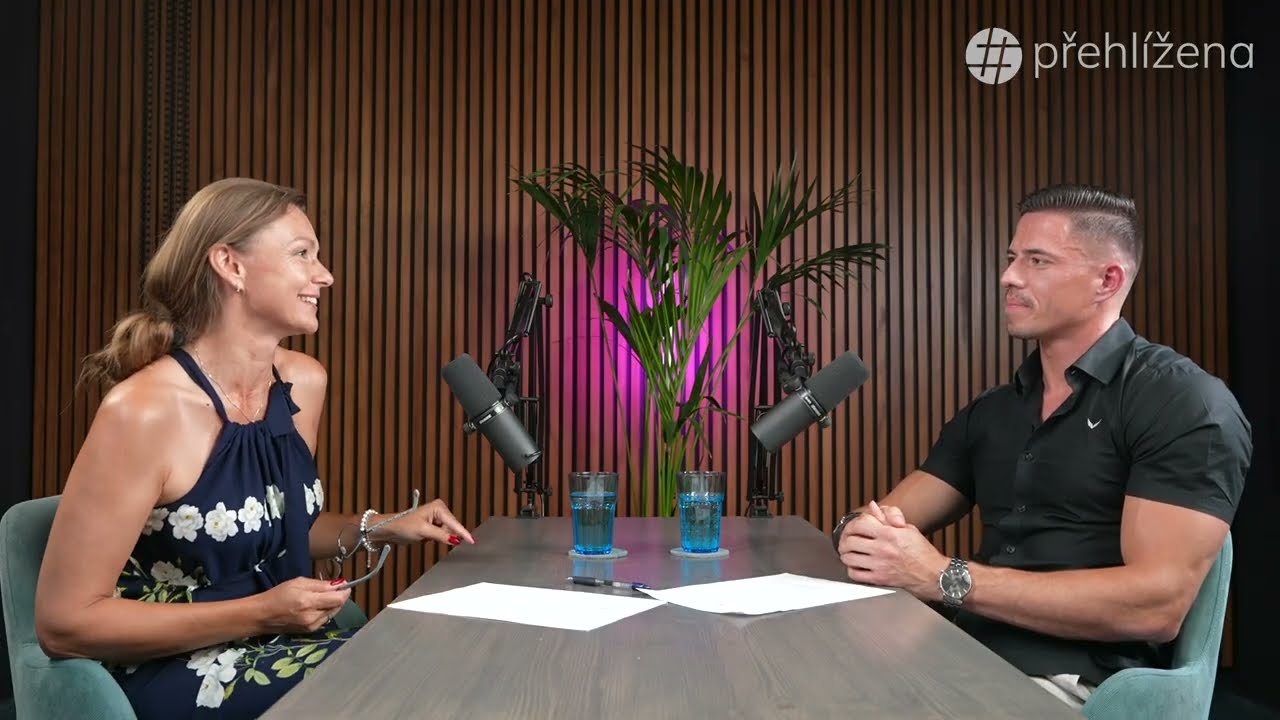 Videocast Přehlížena #1 - rozhovor Dominik Chabr