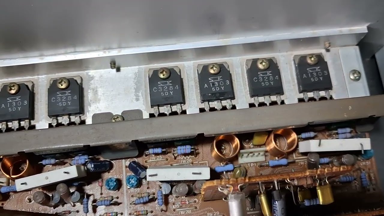 Sansui AU-D607XDecade amplifier, manufactured in Japan. 