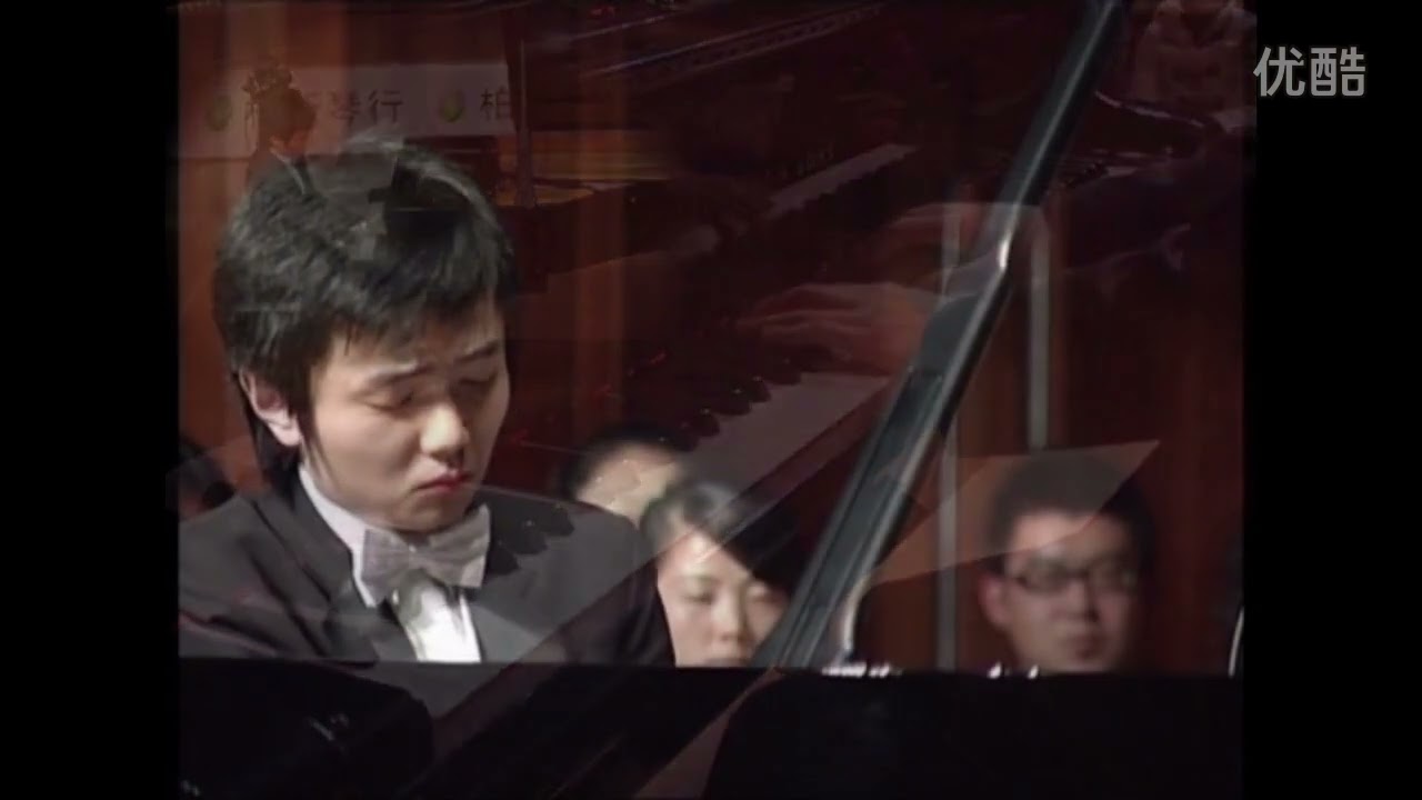 沈文裕2007成都演奏李斯特改编《命运》交响曲