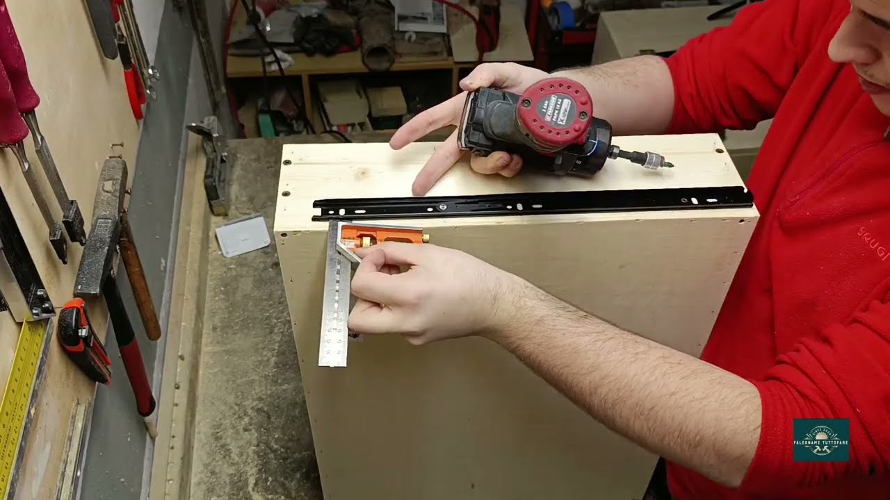 Cassetto fai-da-te  “Guida silenziosa”