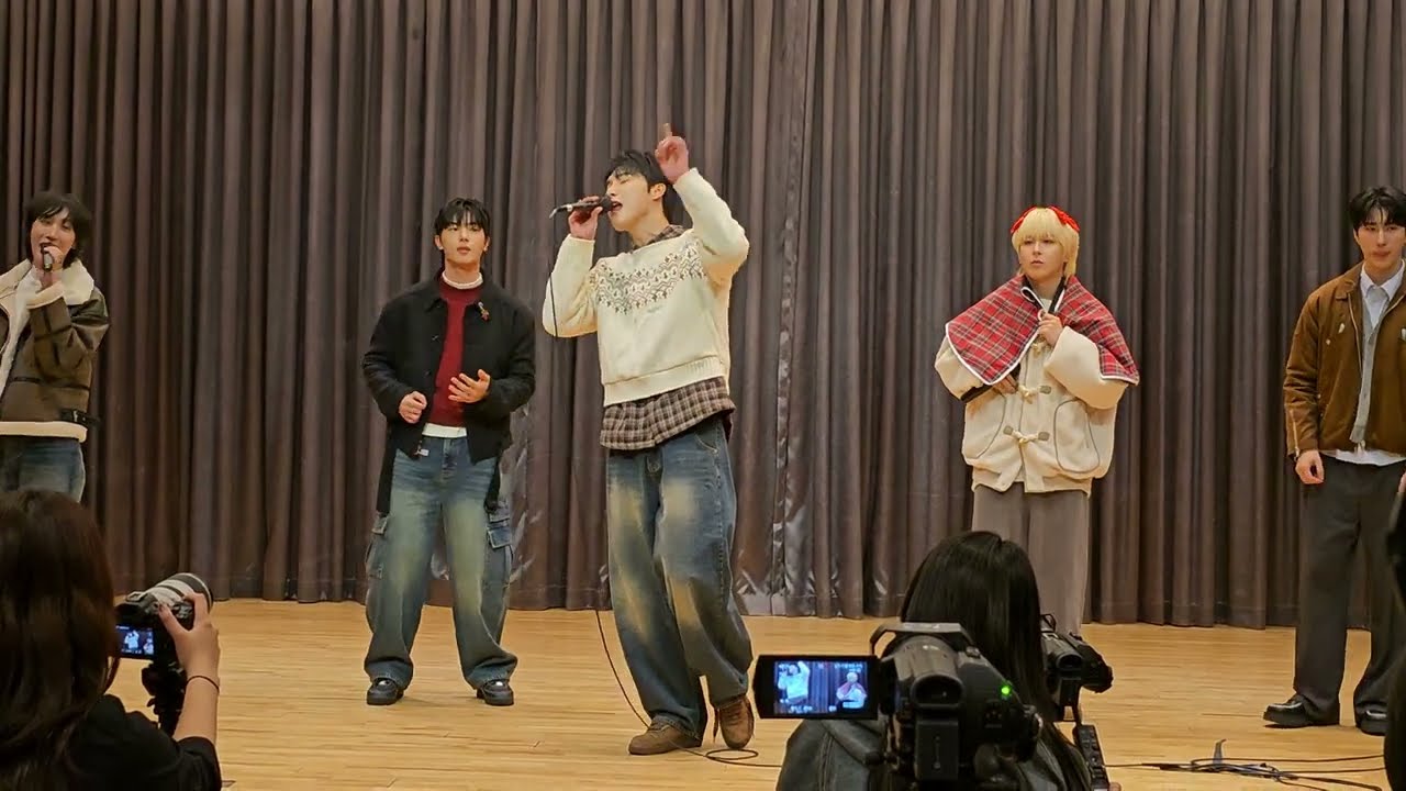 Onewe - Ferris Wheel [Dear My Muse offline fansign] 260221