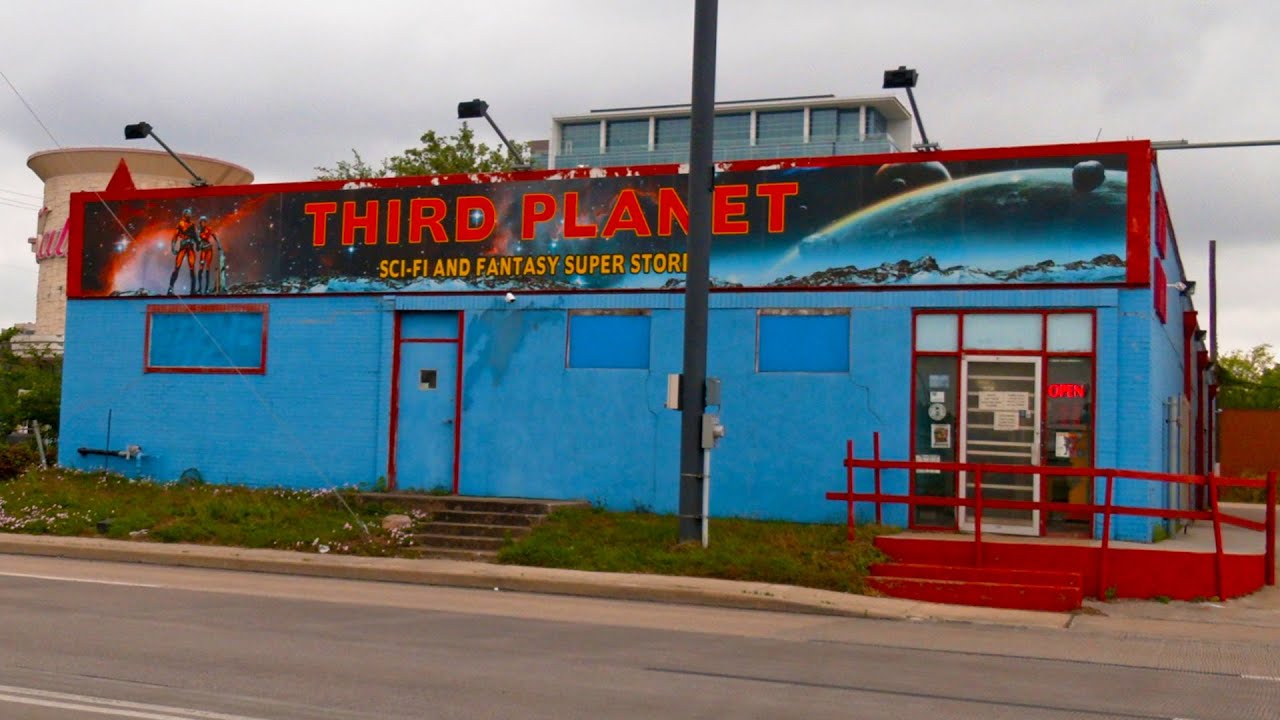 Oldest Comic Book Store in Texas (Texas Country Reporter)