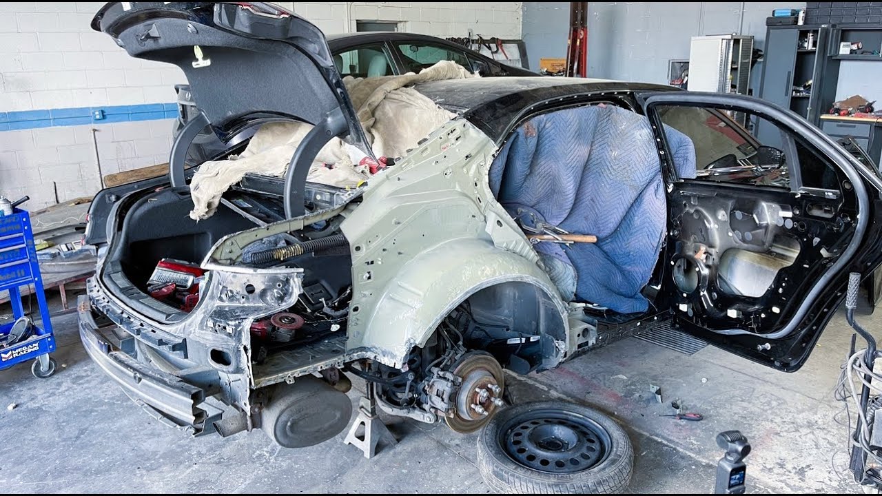 @vTuned garage Changes The Quarter Panel On Our Lincoln Continental With @23rd Garage Looks Amazing!