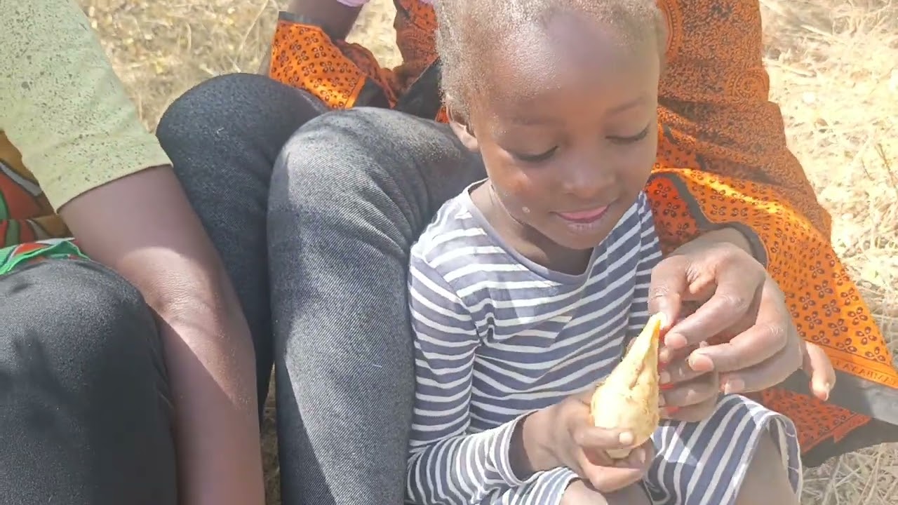 How the hadza family spend time together 🔥🔥🔥#story #family 