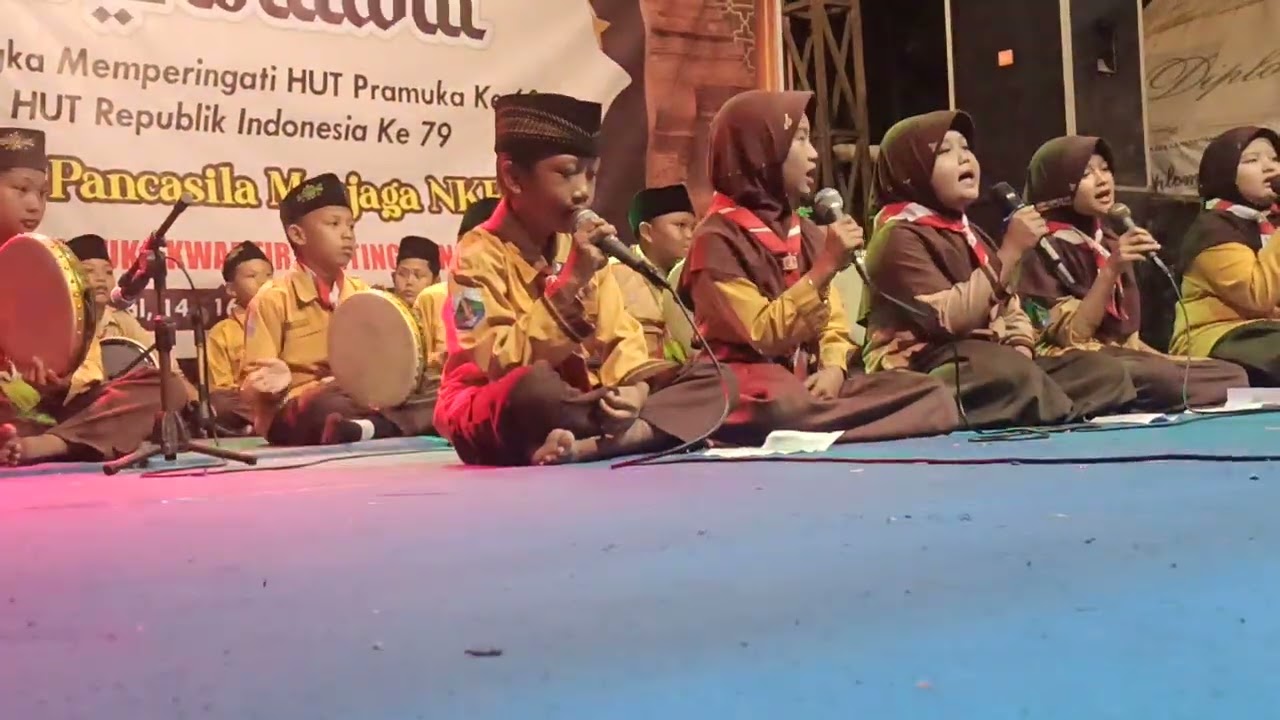 SDN NGASTEMI 1 bersholawat pada kegiatan jambore ranting kec. Bangsal