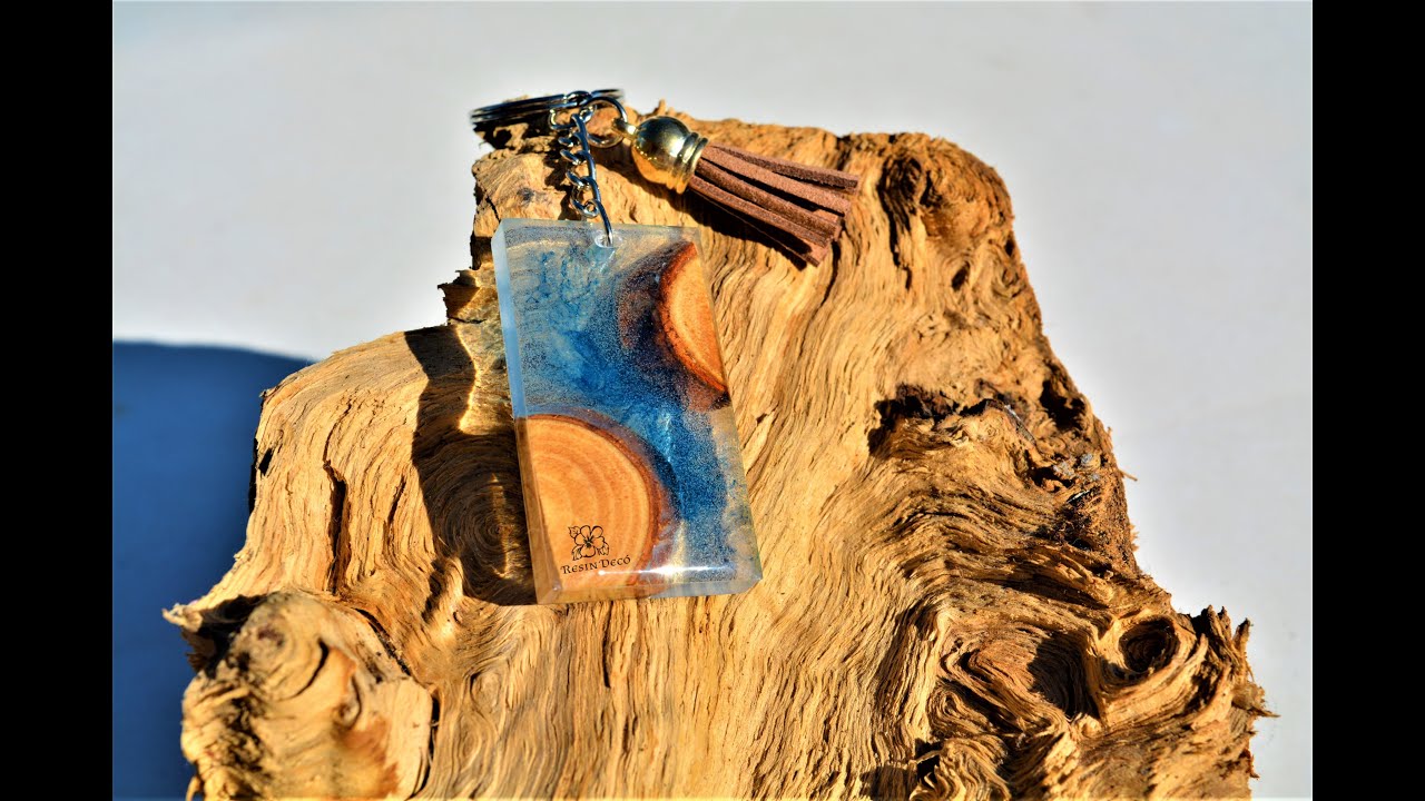 Como hacer un llavero con madera con la técnica de mesa rio en resina paso a paso.