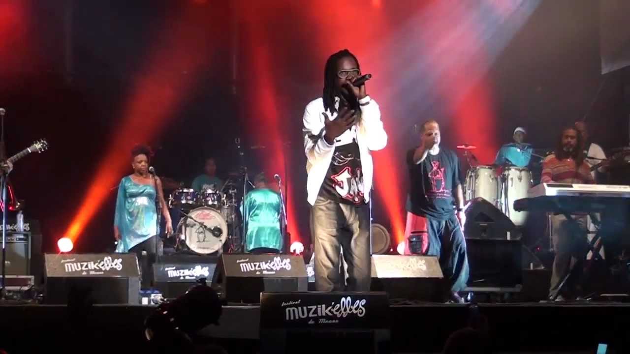 EK TV - E.sy Kennenga invité par Kassav aux Muzikelles 2012