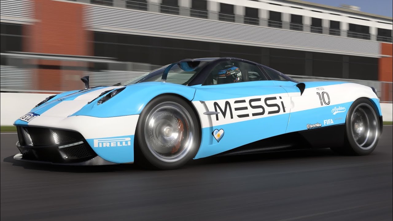 2013 Pagani Huayra