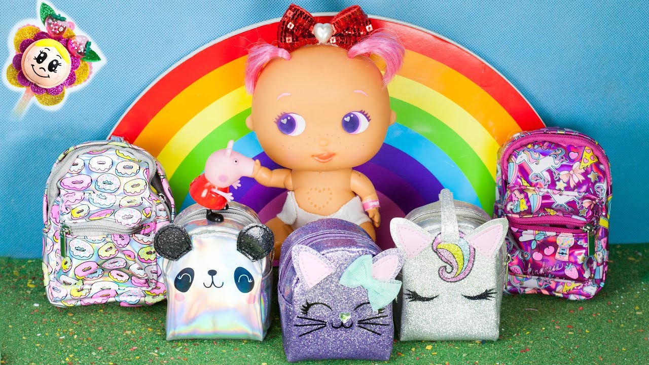 PEPPA PIG prépare la Rentrée des bébés! Retour à l’école avec de sacs à dos de licorne, chaton et +