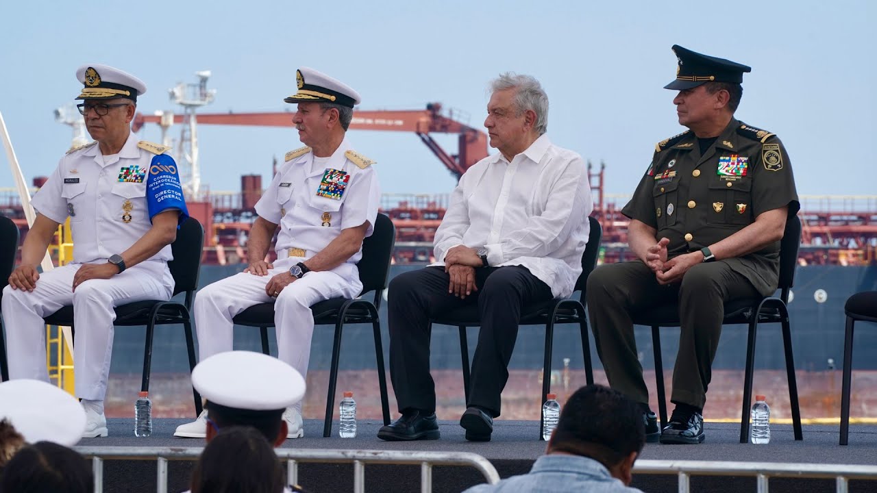 Inauguración del Rompeolas del Puerto de Salina Cruz en Oaxaca