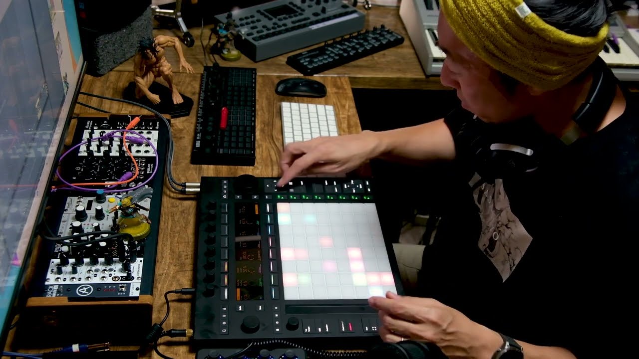 Ableton Push 3 First Performance - Techno, Downbeat