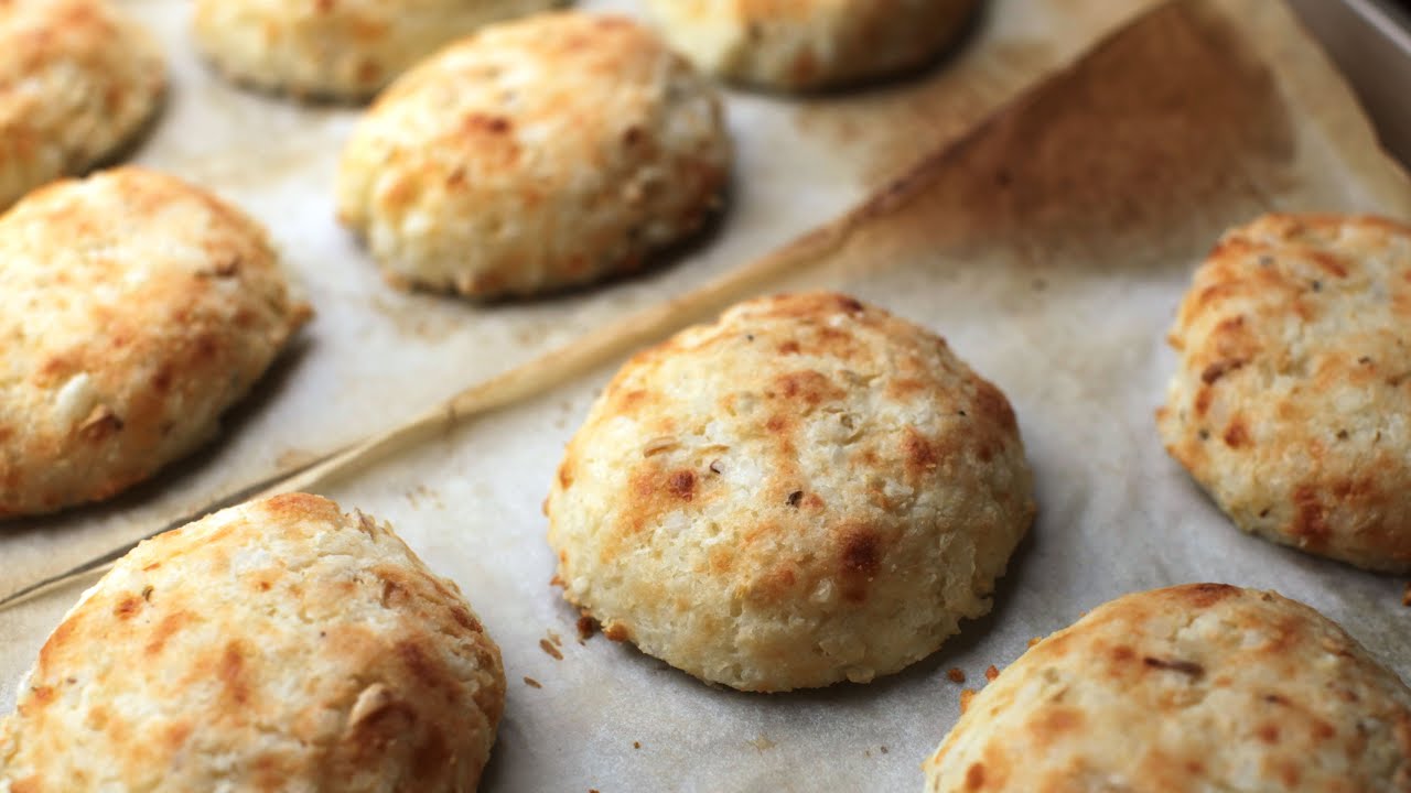 Two Ingredient Arepas Guajiras (Colombian Corn Cake With Cheese)