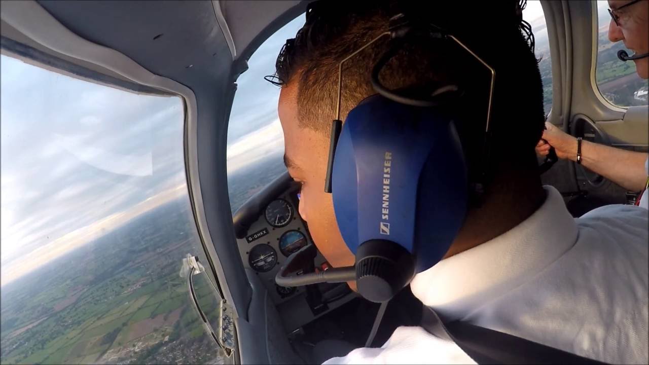 [HD]PA28 ✈ PPL Training - Straight & Level Flight - PTT Aviation/Leeds
