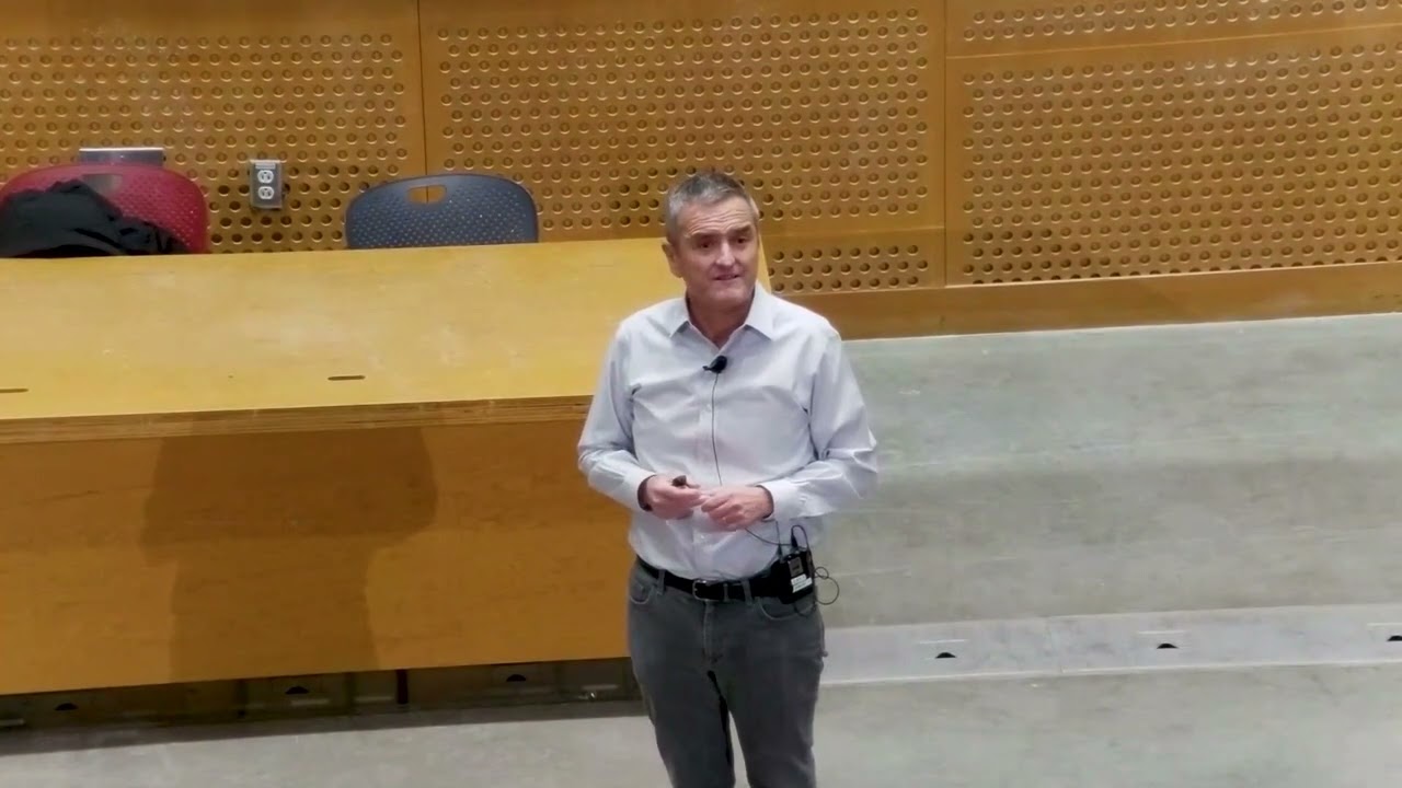Lecture 14: Saving, Capital Accumulation, and Output