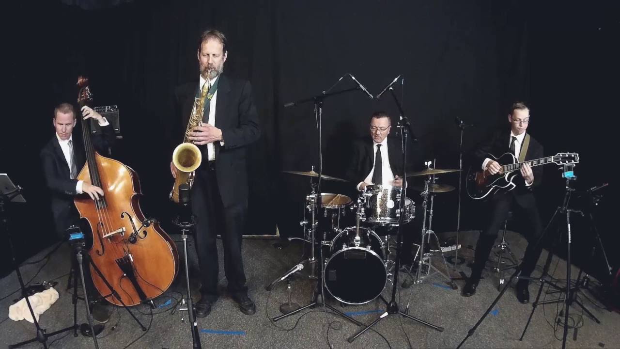 Just Squeeze Me - Michael Drost Jazz w/ Sax
