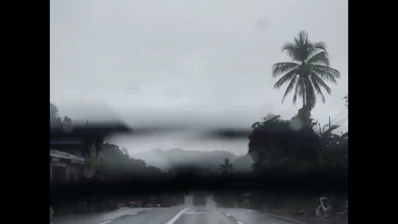 Tumutubong kalsada papuntang Bulan Sorsogon hindi kaya lava ang laman? #youtubevideo 