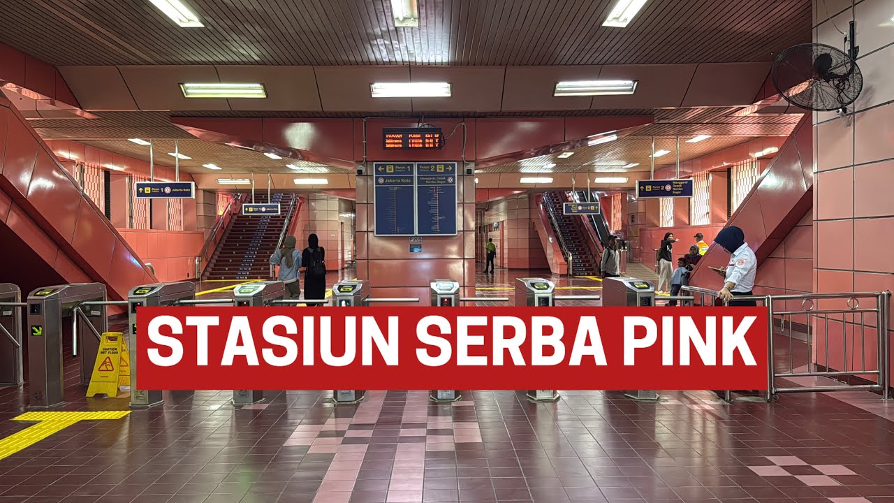 wAw STASIUN SERBA PINK DI JAKARTA