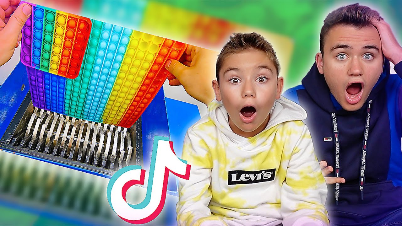 ON REGARDE DES VIDÉOS SATISFAISANTES SUR YOUTUBE ! #6  Pop It VS Broyeur !)