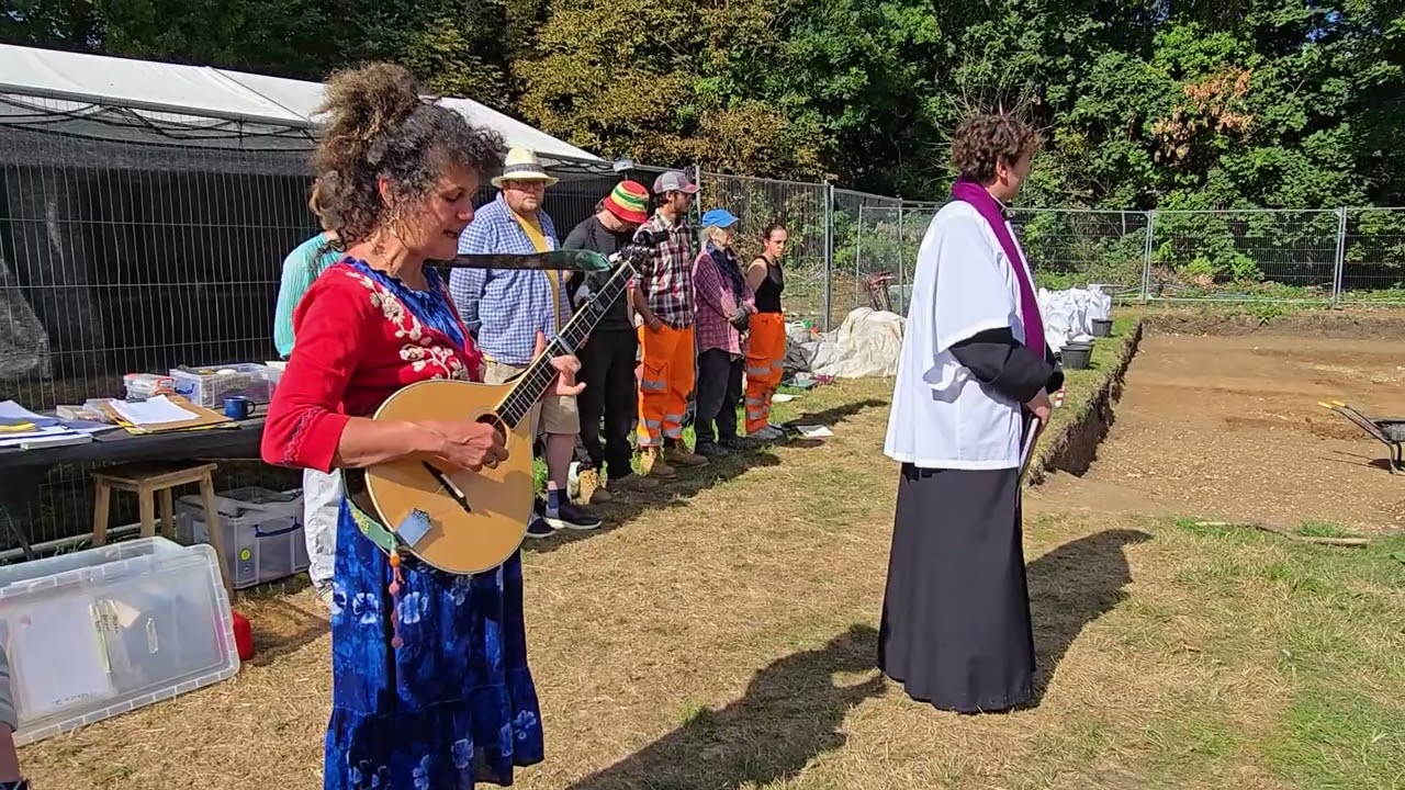 Informal Service at Cookham Dig 2025
