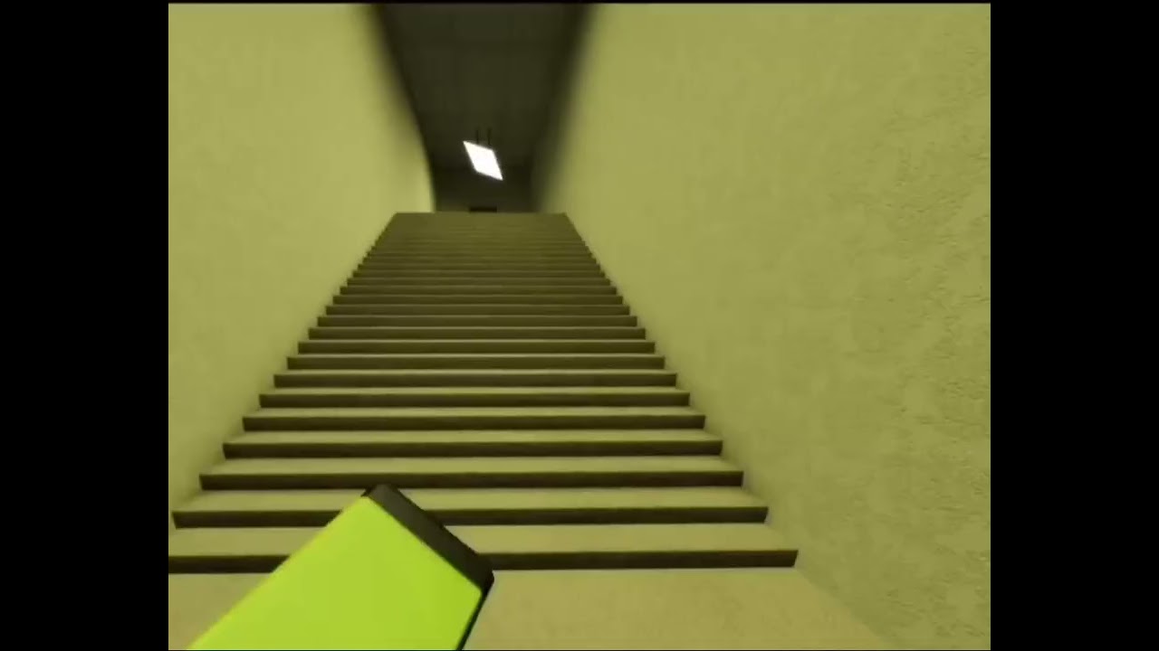 I explored level 33 in roblox. It was so dangerous... @paperworksgames #backrooms #level33 