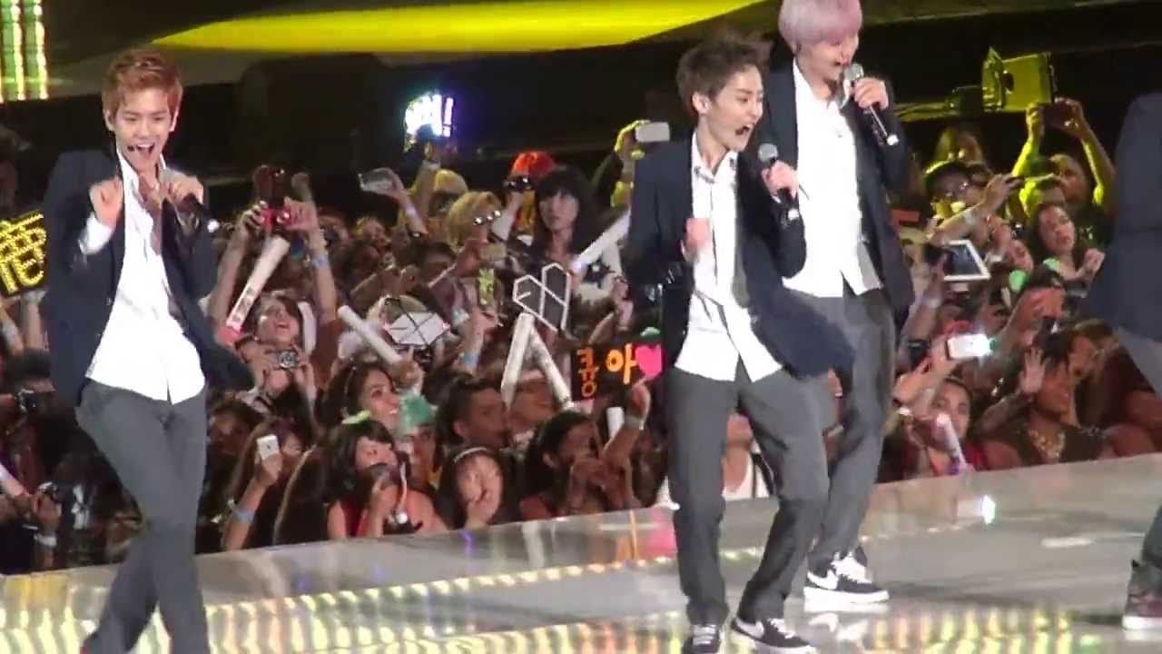 [Fancam] EXO- 365 @M! Countdown What's Up LA KCON 2013