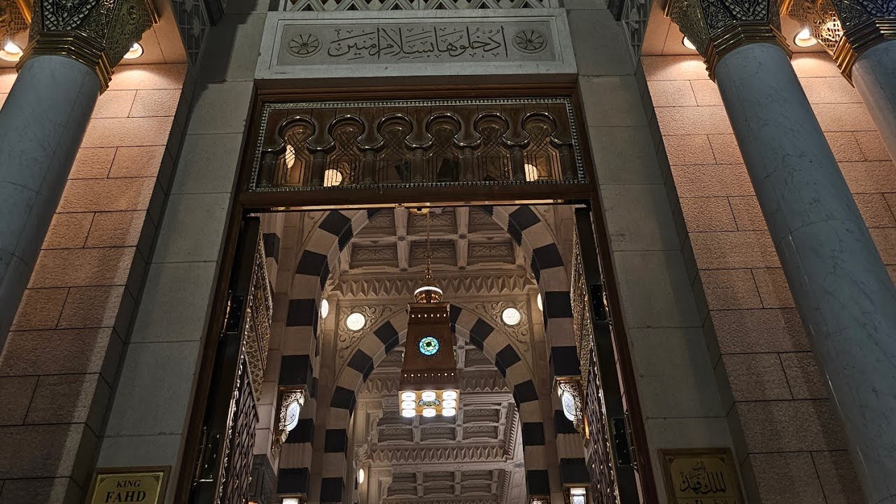 إقامة وتبليغ صلاة الفجر للمؤذن #عمر_سنبل 3 ذو القعدة 1446هـ
