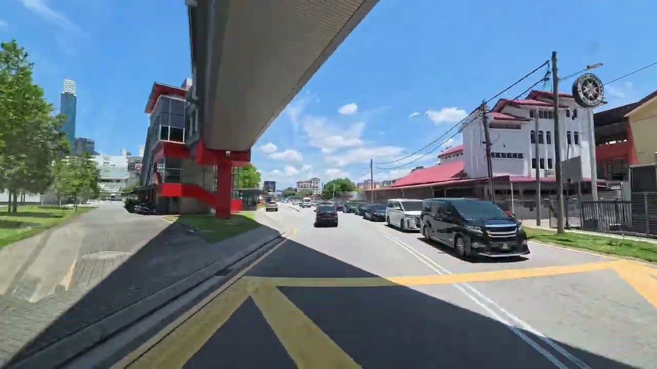 MyTOWN loading bay from Sunway Velocity 