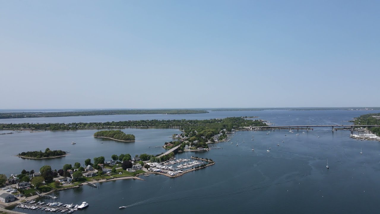 Drone footage - Tiverton, RI - Stonebridge area