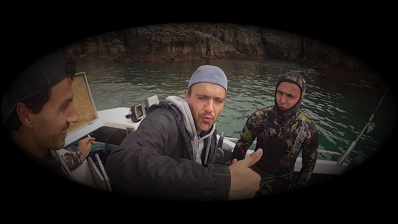 PESCA SANTANDER  EMBARCACION JIGGING SPINNING LUBINA SEA BASS SARDAS
