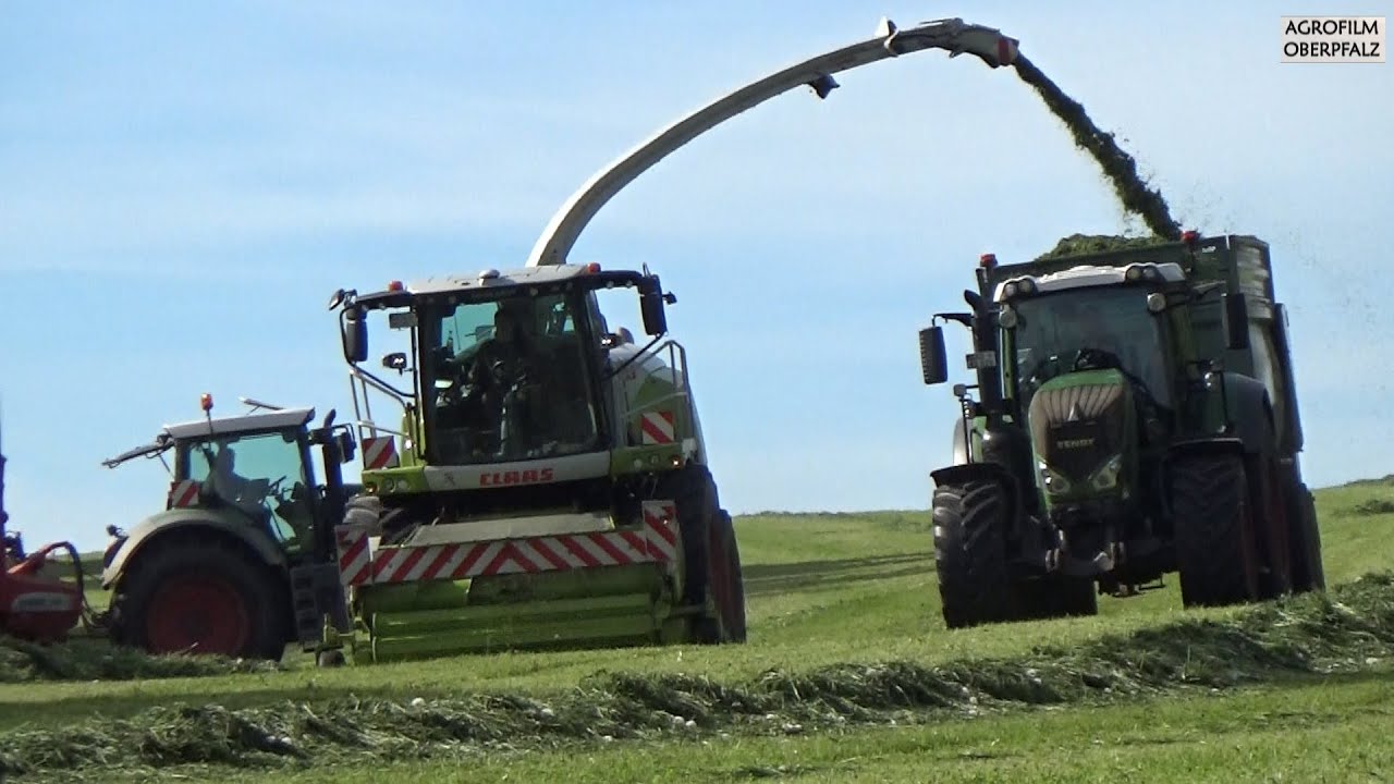 970 im Gras - LU Spitzner beim Gras häckseln mit dem Claas Jaguar 970